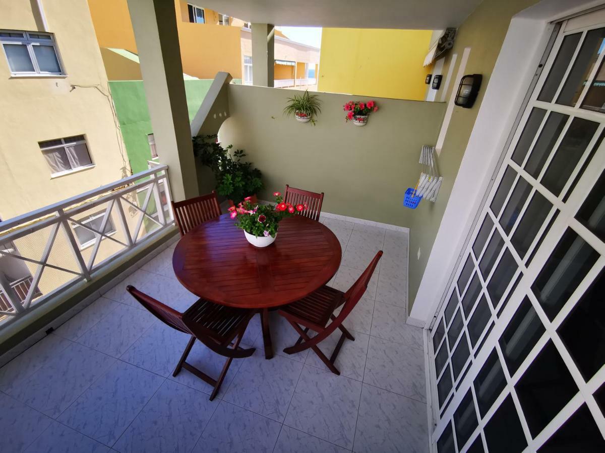 Apartamento Candil Puerto De Naos Luaran gambar